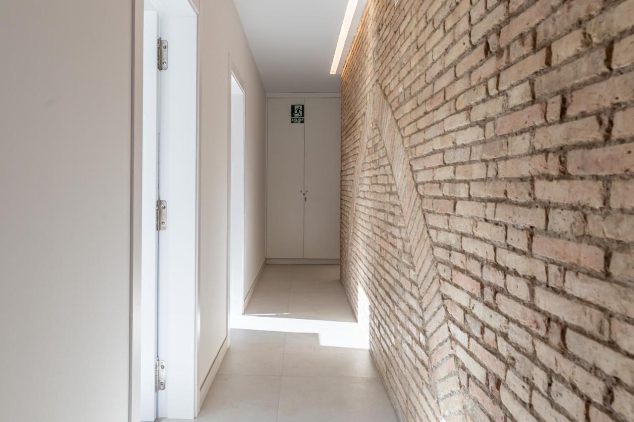 Room Close To City Centre Valencia Buitenkant foto